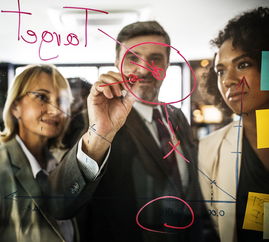 星空体育app官网入口-《英雄联盟》新英雄“风暴之主”预告片发布,期待值炸裂