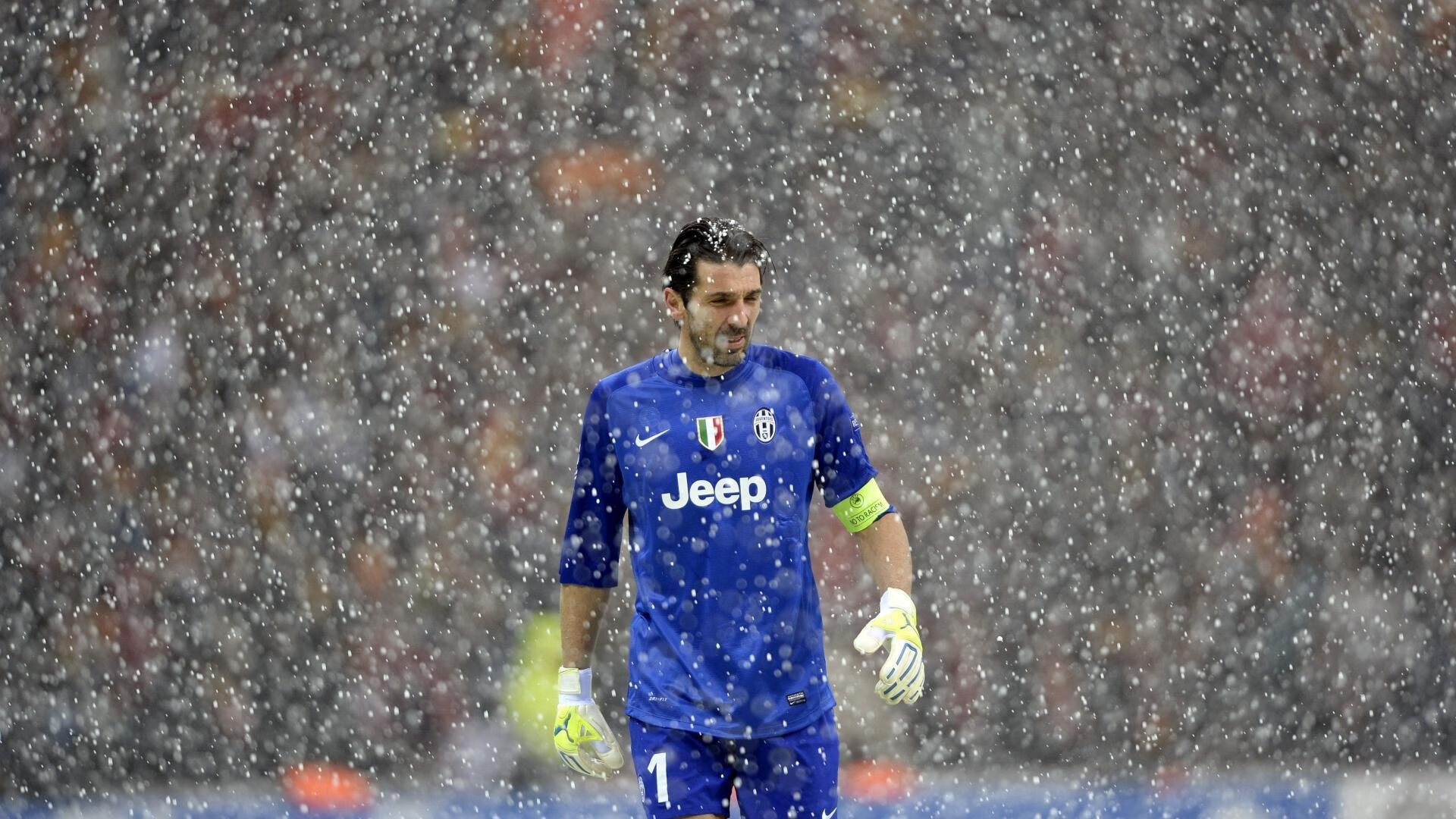 波耶特回应斯宾塞和范德文冲突事件:热刺“迷惑”背后的真相揭秘