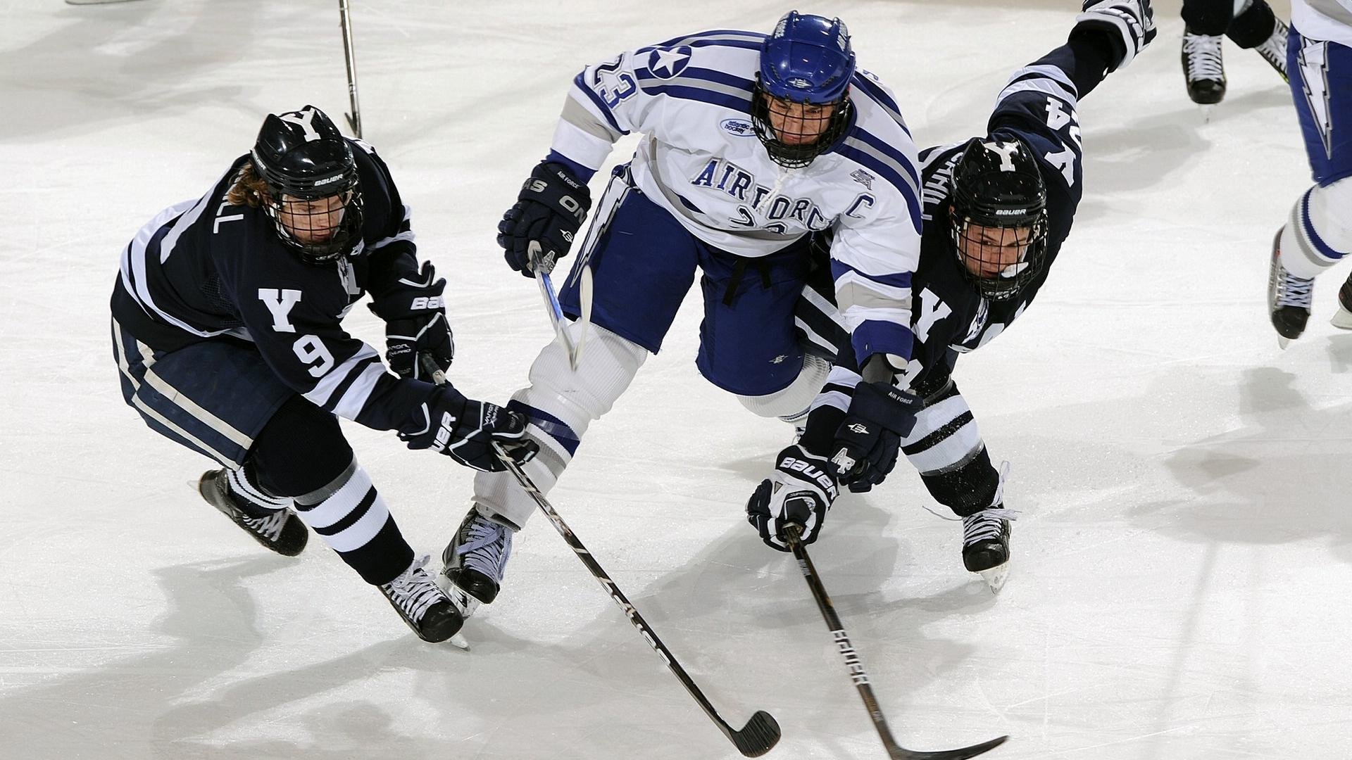 波耶特回应斯宾塞和范德文冲突事件:热刺“迷惑”背后的真相揭秘